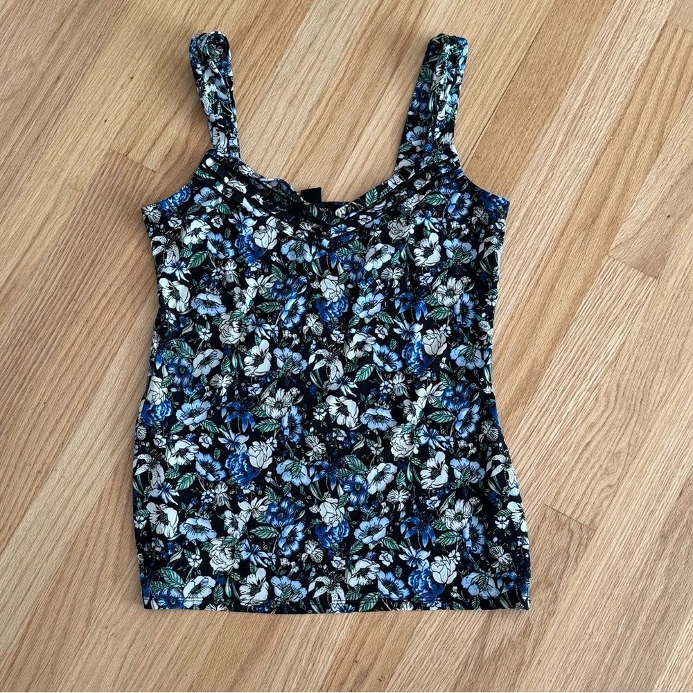 WHBM Small Floral tank blouse